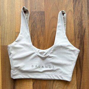 Balance Athletica Women’s Light Beige Scoop-Front Sports Bra Size Small eBay